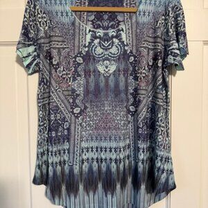 World Unity Short Sleeve round Neck Tee Size L Never Worn